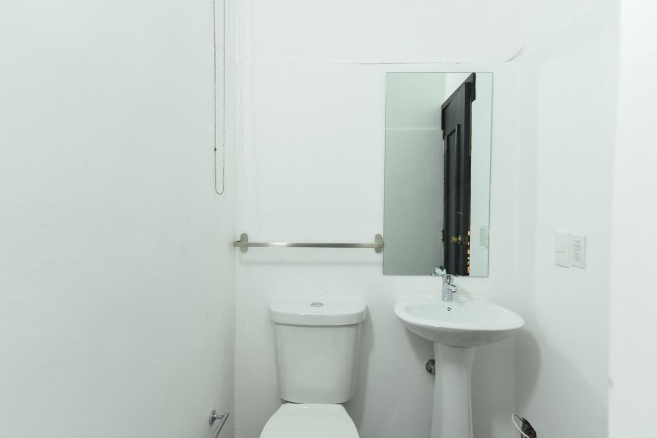 Ph 19 Guesthouse Hotel In Gazcue Santo Domingo Cameră foto