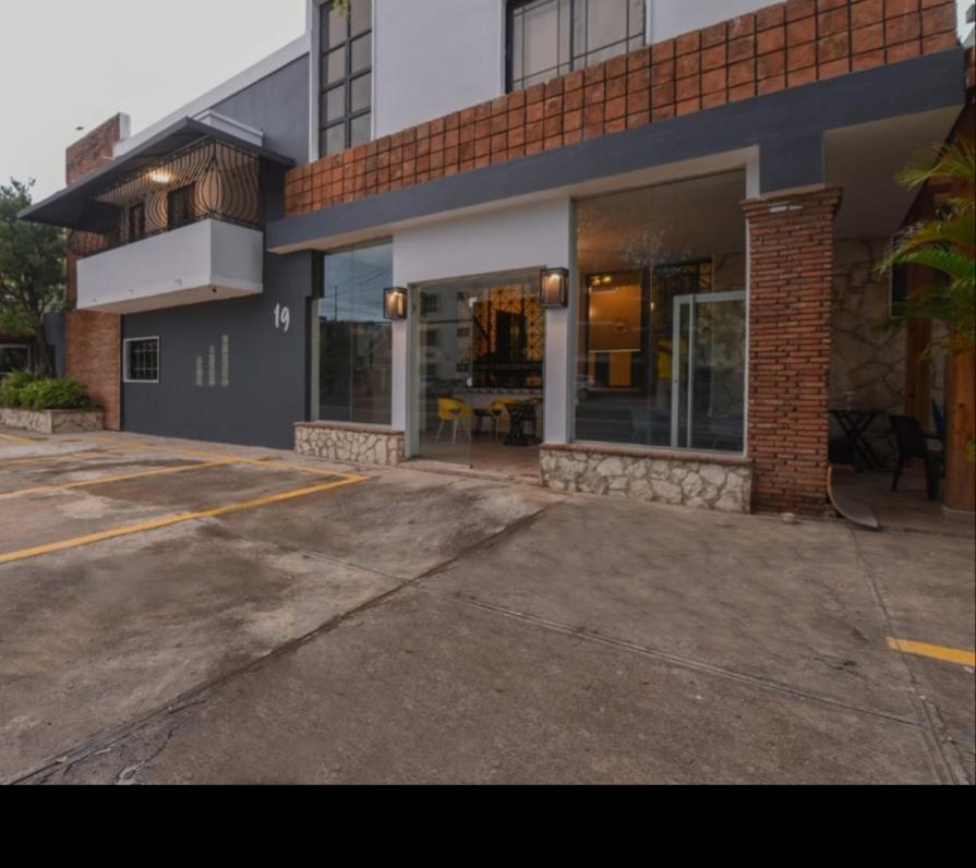 Ph 19 Guesthouse Hotel In Gazcue Santo Domingo Exterior foto