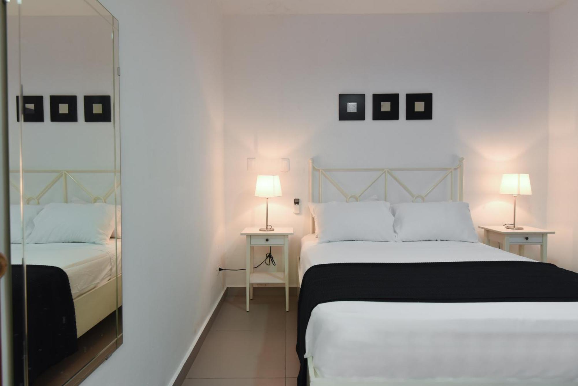 Ph 19 Guesthouse Hotel In Gazcue Santo Domingo Cameră foto