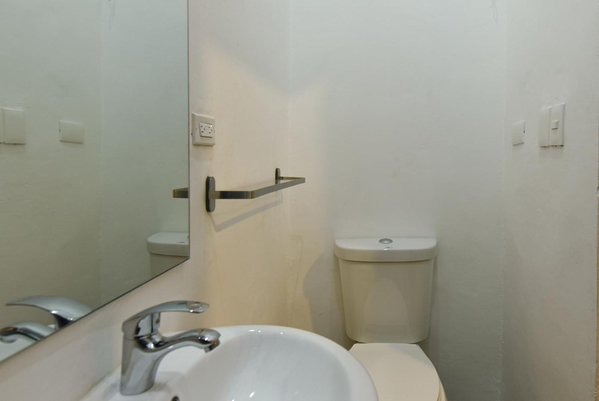 Ph 19 Guesthouse Hotel In Gazcue Santo Domingo Cameră foto