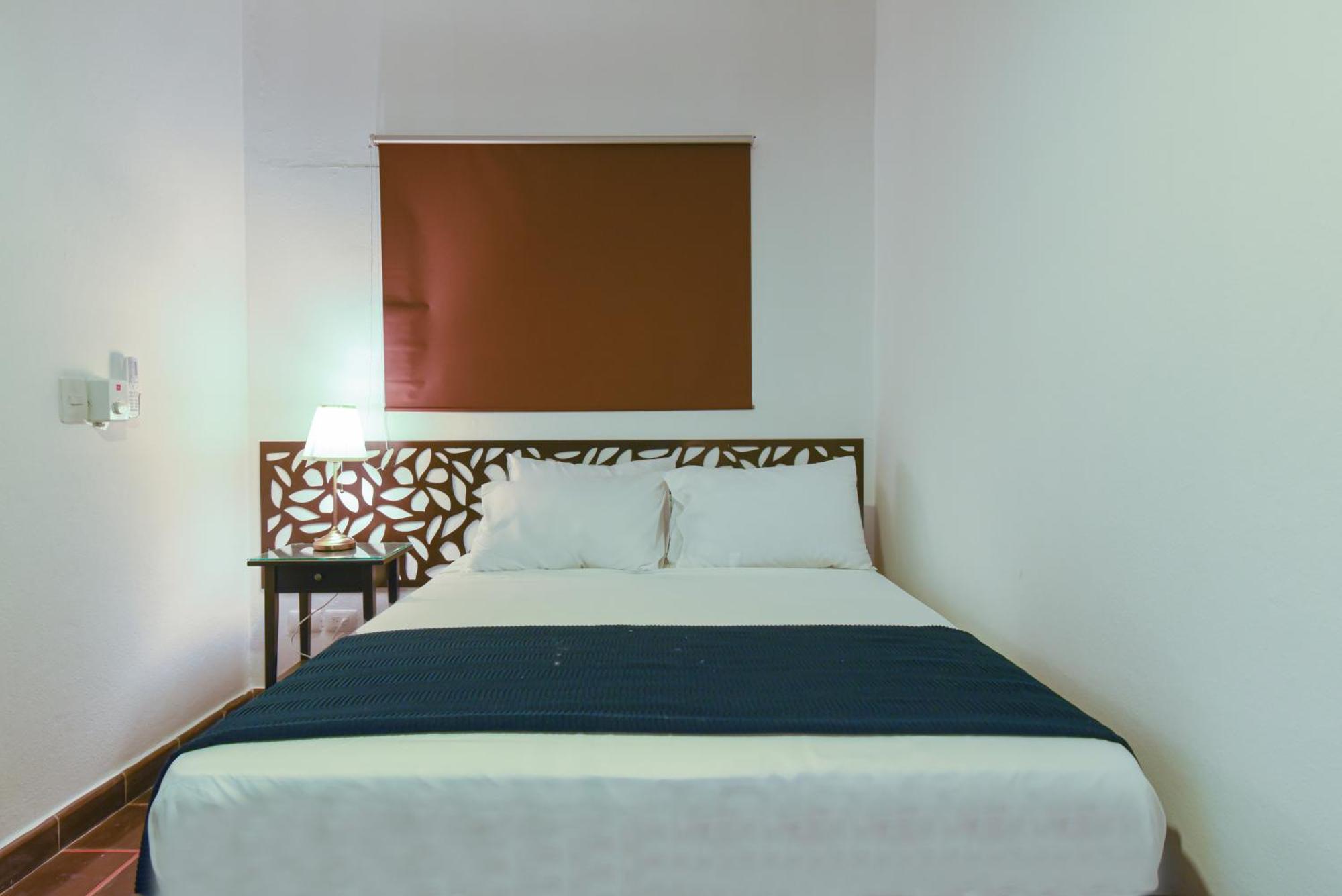 Ph 19 Guesthouse Hotel In Gazcue Santo Domingo Cameră foto